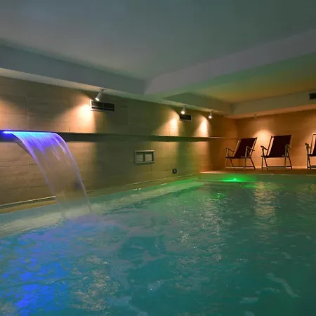 Stela Center 3* Tirana