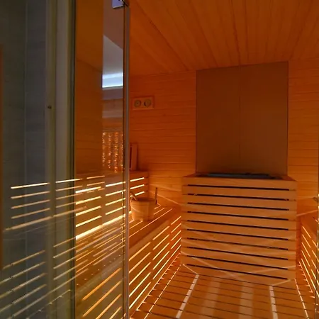 Stela Center Hotel