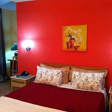 Stela Center 3* Тирана