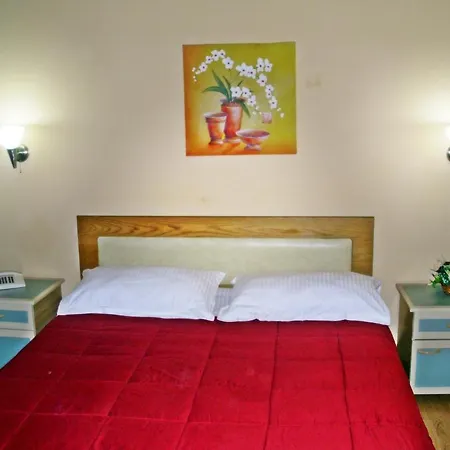 Отель Stela Center Тирана