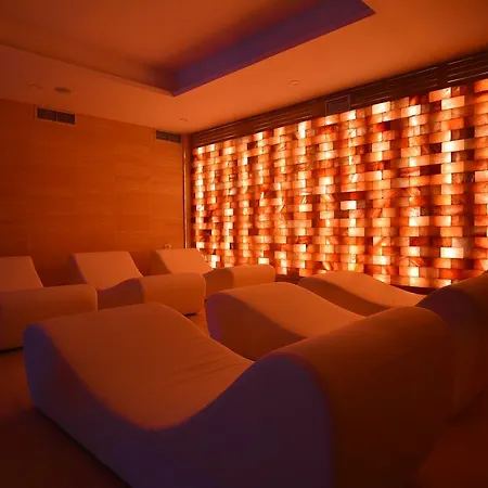 Stela Center 3*