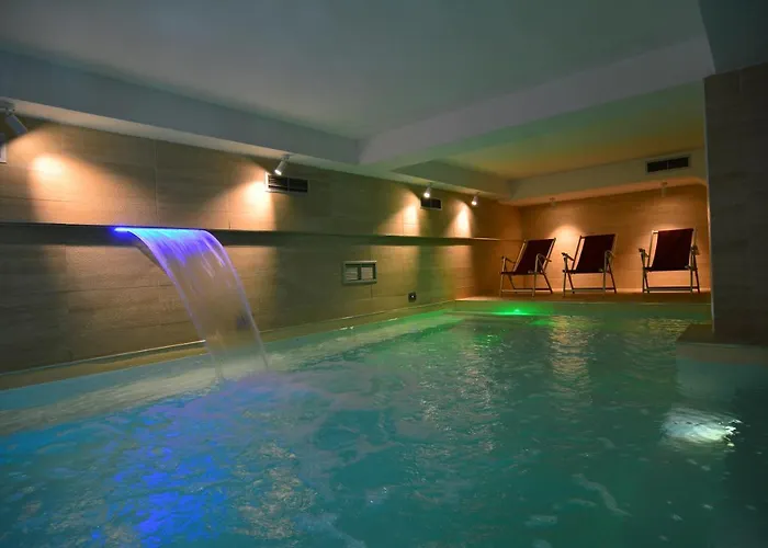 Stela Center 3* Tirana