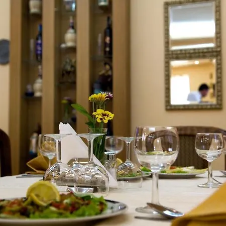 Hotel Stela Center 3*